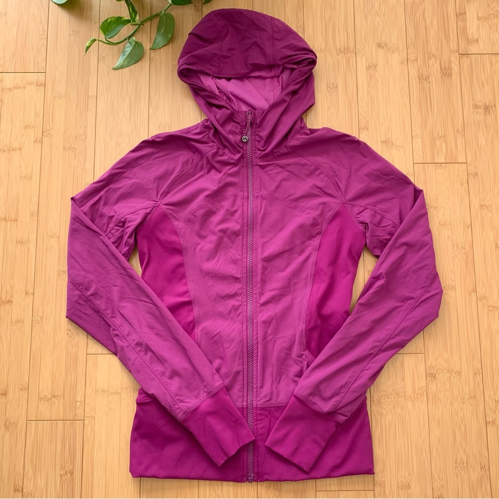 Lululemon In Flux Reversible Hooded Jacket, EUC!